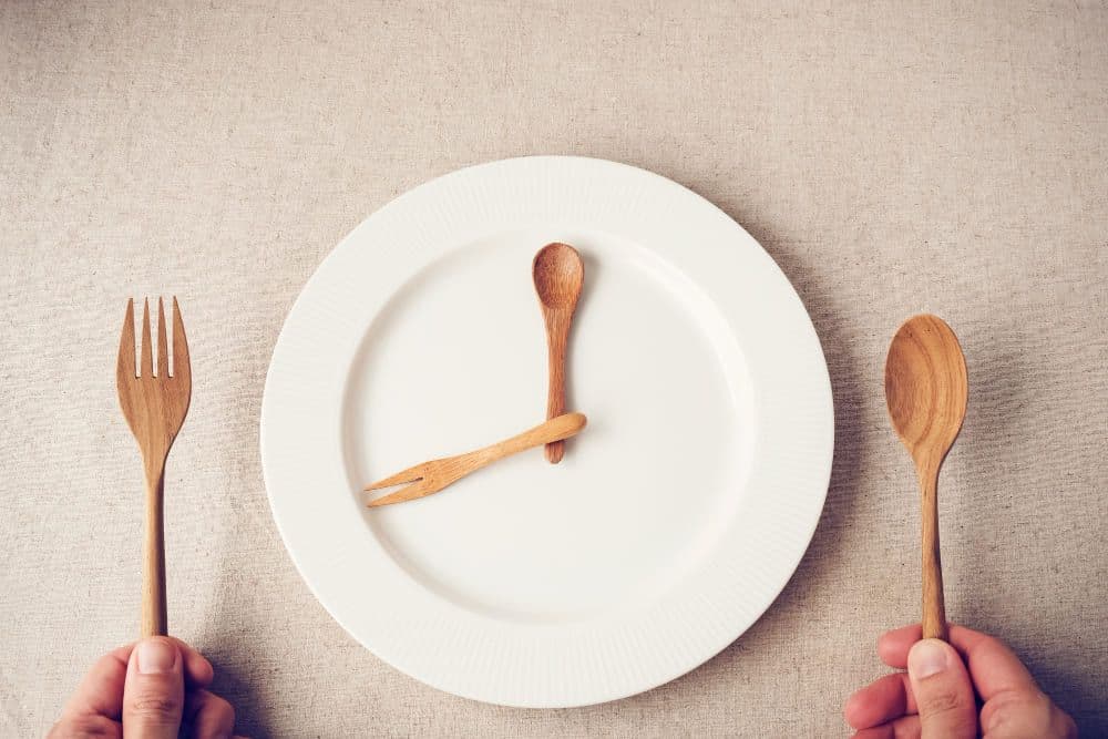 Efek Intermittent Fasting pada Siklus Haid: Membantu atau Mengganggu?
