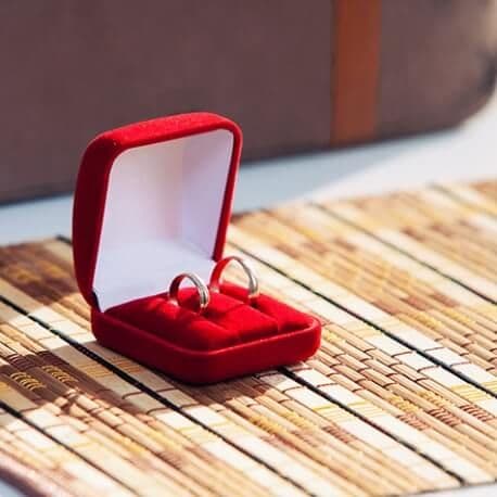 3 Pertanda Pasangan Ideal Anda akan Melamar di Tahun 2017